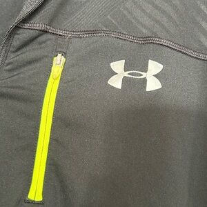Under armour 1/2 zip long sleeve